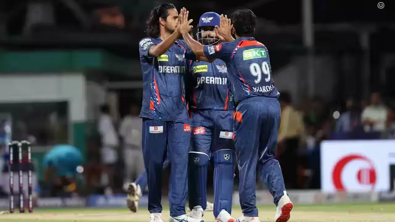 IPL 2025:  ಬಡ ಕುಟುಂಬದಿಂದ ಬಂದು ಐಪಿಎಲ್‌ನಲ್ಲಿ ಮಿಂಚುತ್ತಿರುವ ದಿಗ್ವೇಶ್‌ ರಾಥಿ! - Image 5