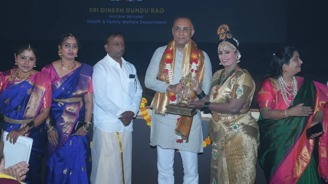 Dinesh G F