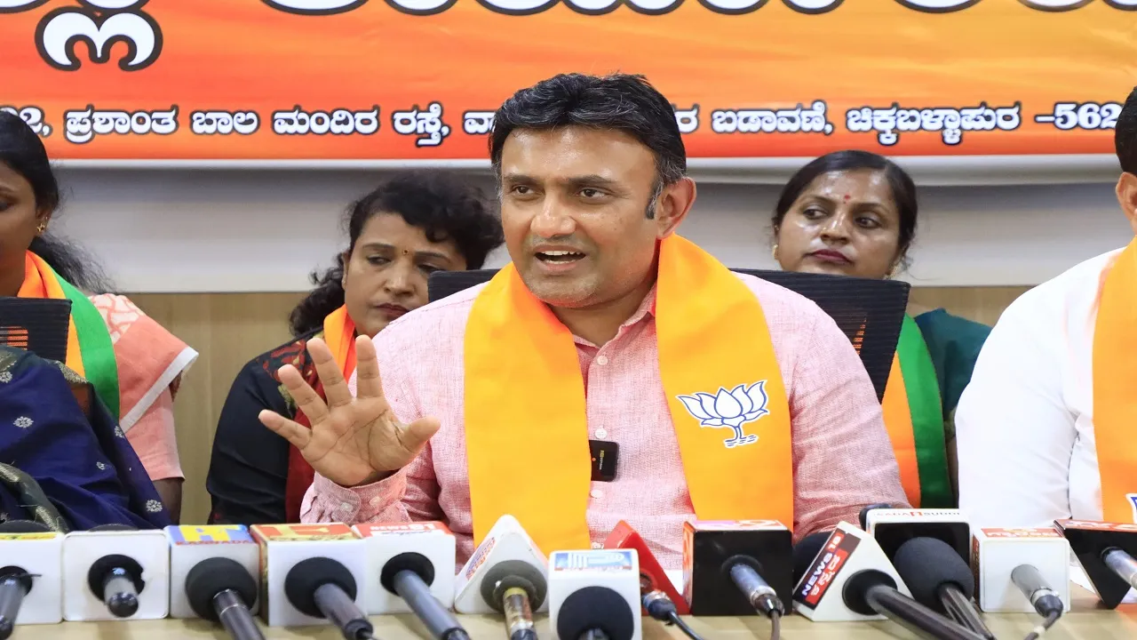 MP Dr.K.Sudhakar: ನಾರಿ ಶಕ್ತಿ ವಂದನಾ ಅಧಿನಿಯಮ ವಿರೋಧಿಸಿ ಮಹಿಳೆಯರಿಗೆ ಅನ್ಯಾಯ ಮಾಡಿದ ಕಾಂಗ್ರೆಸ್‌, ಮತ ಕೊಡಲು ಮಾತ್ರ ಮಹಿಳೆಯರು ಬೇಕಾ?: ಡಾ.ಕೆ.ಸುಧಾಕರ್‌ ಆಕ್ರೋಶ