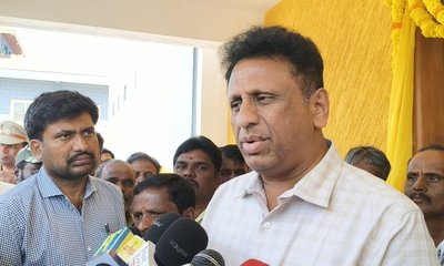 ಶಾಸಕರ ವಿದೇಶ ಪ್ರವಾಸ ಖಾಸಗಿಯಾದ್ದು, ರಾಜಕೀಯ ತರುವುದು ಬೇಡ