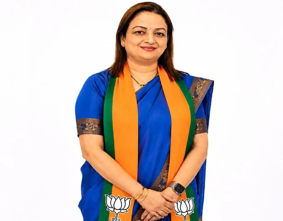 ಎಸ್‌ಟಿ ನಿಗಮದ ಹಣದ ಅಕ್ರಮ ವರ್ಗಾವಣೆ: ನಾಗೇಂದ್ರರಿಂದ ಸ್ಪಷ್ಟನೆಗೆ ಸೋನಾಲಿ ಸರ್ನೋಬತ್ ಆಗ್ರಹ