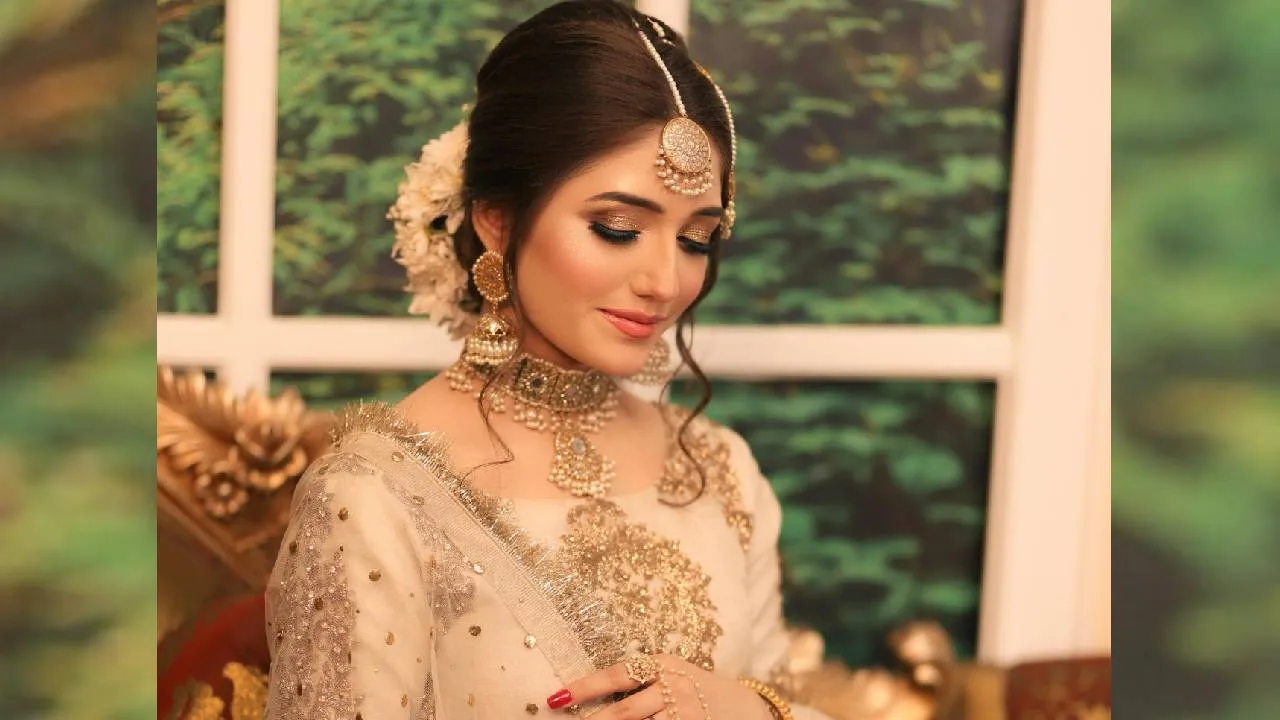 Eid Fashion 2025: ಈದ್ ಸಂಭ್ರಮಕ್ಕೆ ಲಗ್ಗೆ ಇಟ್ಟ ಗ್ರ್ಯಾಂಡ್ ಡಿಸೈನರ್‌ವೇರ್‌ಗಳಿವು - Image 2