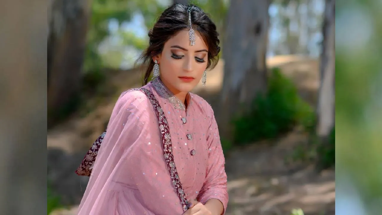 Eid Fashion 2025: ಈದ್ ಸಂಭ್ರಮಕ್ಕೆ ಲಗ್ಗೆ ಇಟ್ಟ ಗ್ರ್ಯಾಂಡ್ ಡಿಸೈನರ್‌ವೇರ್‌ಗಳಿವು - Image 5