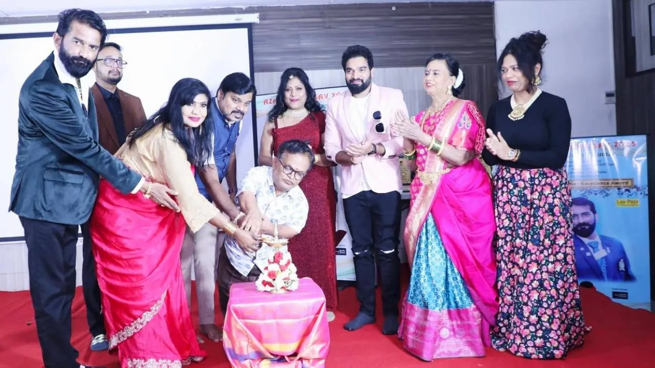 Fashion News 2025: ಆಜಾದಿ ಮಹೋತ್ಸವ್‌ನಲ್ಲಿ ರ‍್ಯಾಂಪ್‌ ವಾಕ್‌ ಮಾಡಿದ ಮಹಿಳಾಮಣಿಯರು - Image 1
