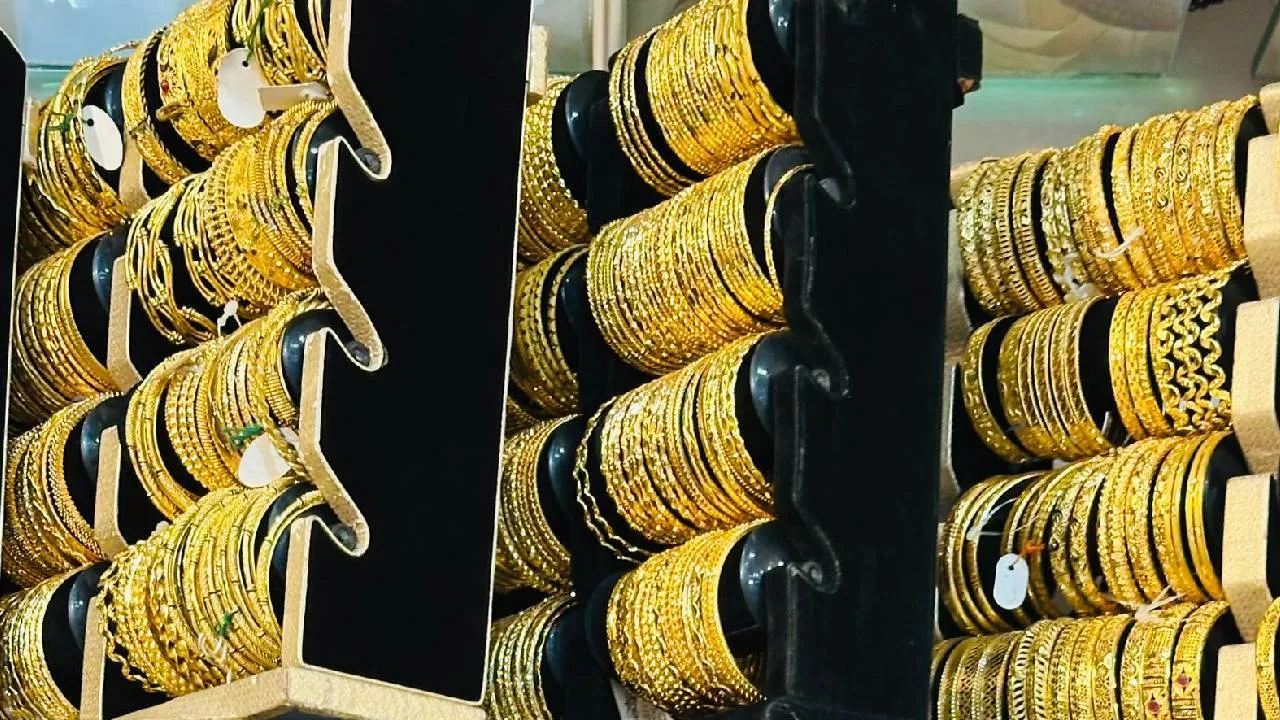 Festival‌ Fashion 2025: ಗೌರಿ ಹಬ್ಬದ ಸೀಸನ್‌ನಲ್ಲಿ ಬಂತು ವೈವಿಧ್ಯಮಯ ಅತ್ಯಾಕರ್ಷಕ ಬಳೆಗಳು - Image 4