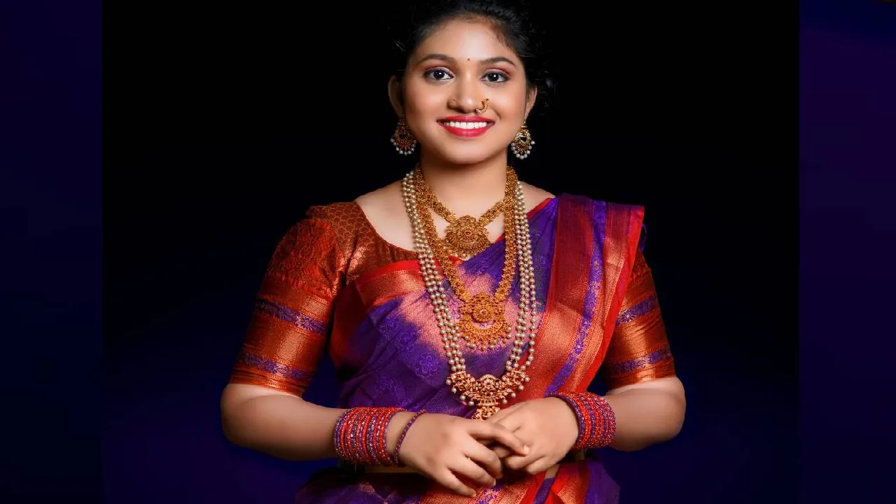 Varamahalaxmi Festival Makeup 2026: ವರಮಹಾಲಕ್ಷ್ಮಿ ಹಬ್ಬದ ಮೇಕಪ್‌ಗೆ ಇಲ್ಲಿವೆ 5 ಸಿಂಪಲ್ ಐಡಿಯಾ - Image 2