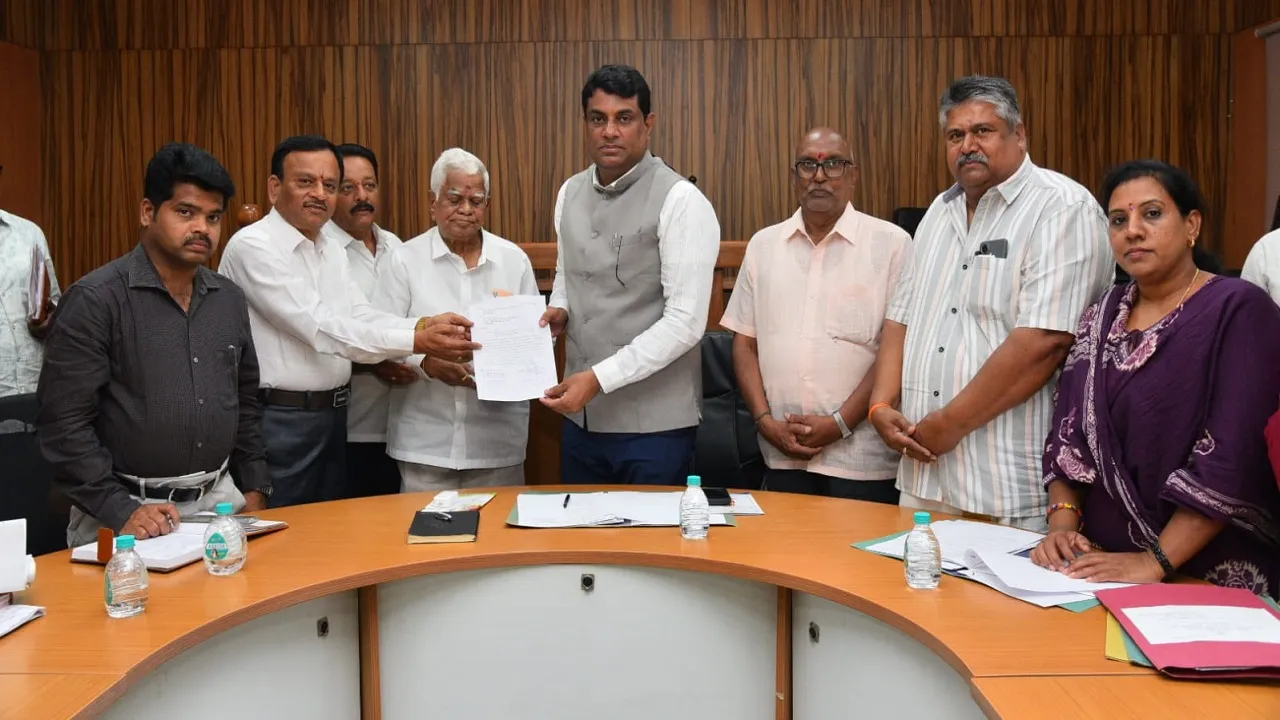 ಜಯಂತಿಗಳನ್ನು ಅರ್ಥಪೂರ್ಣವಾಗಿ ಆಚರಿಸಲು ಜಿಲ್ಲಾಧಿಕಾರಿ ಜಿ.ಪ್ರಭು ಸೂಚನೆ