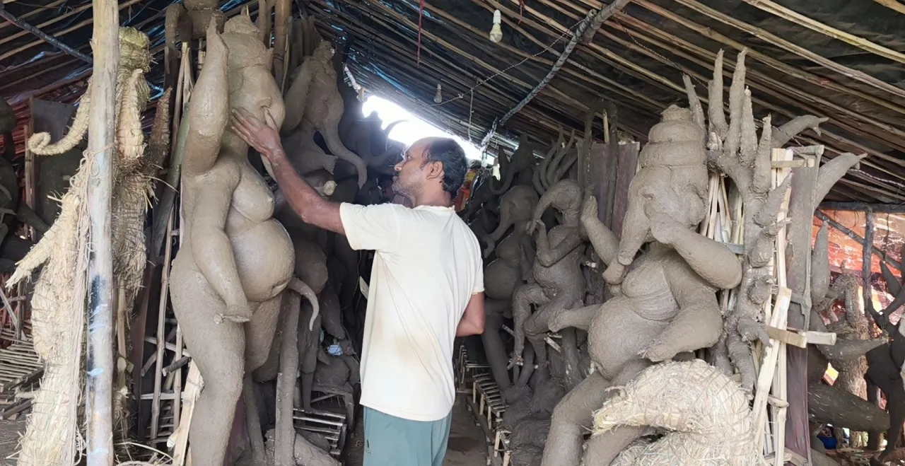 Ganapa statue maker 2