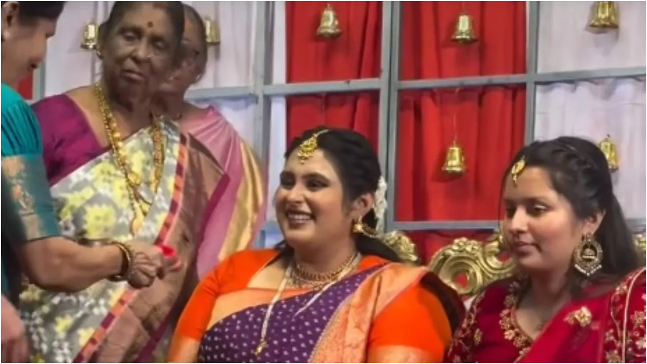 ದಾಂಪತ್ಯ ಬದುಕಿಗೆ ಕಾಲಿಟ್ಟ ʻಬ್ರಹ್ಮಗಂಟುʼ ಸೀರಿಯಲ್‌ ನಟಿ ಗೀತಾ ಭಾರತಿ ಭಟ್;‌ ಇಲ್ಲಿವೆ ಮದುವೆಯ ಫೋಟೋಗಳು - Image 2