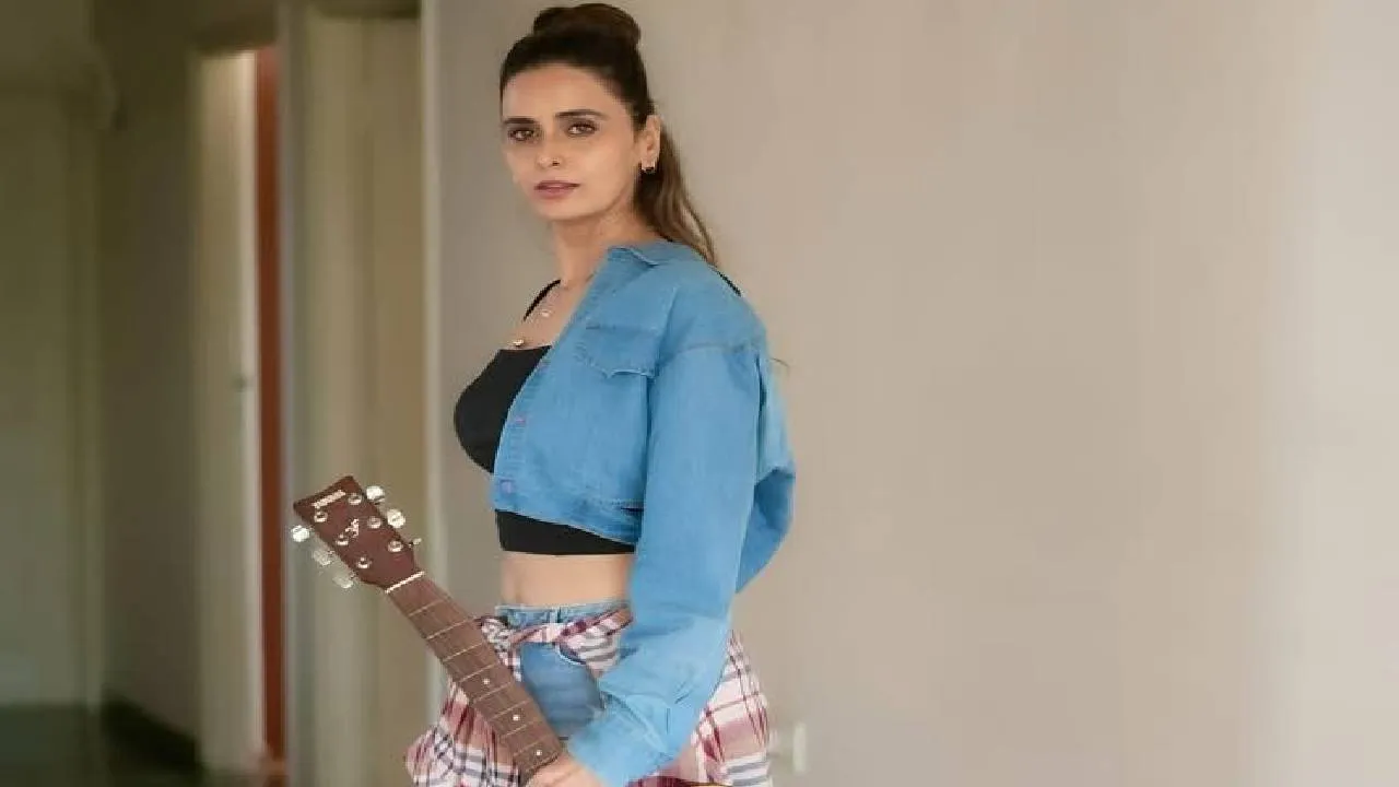 Gen G Hairstyle 2026: ಜೆನ್ ಜಿ ಹುಡುಗಿಯರಿಗೆ ಪ್ರಿಯವಾದ ಹನ್ ಹೇರ್‌ಸ್ಟೈಲ್ - Image 2