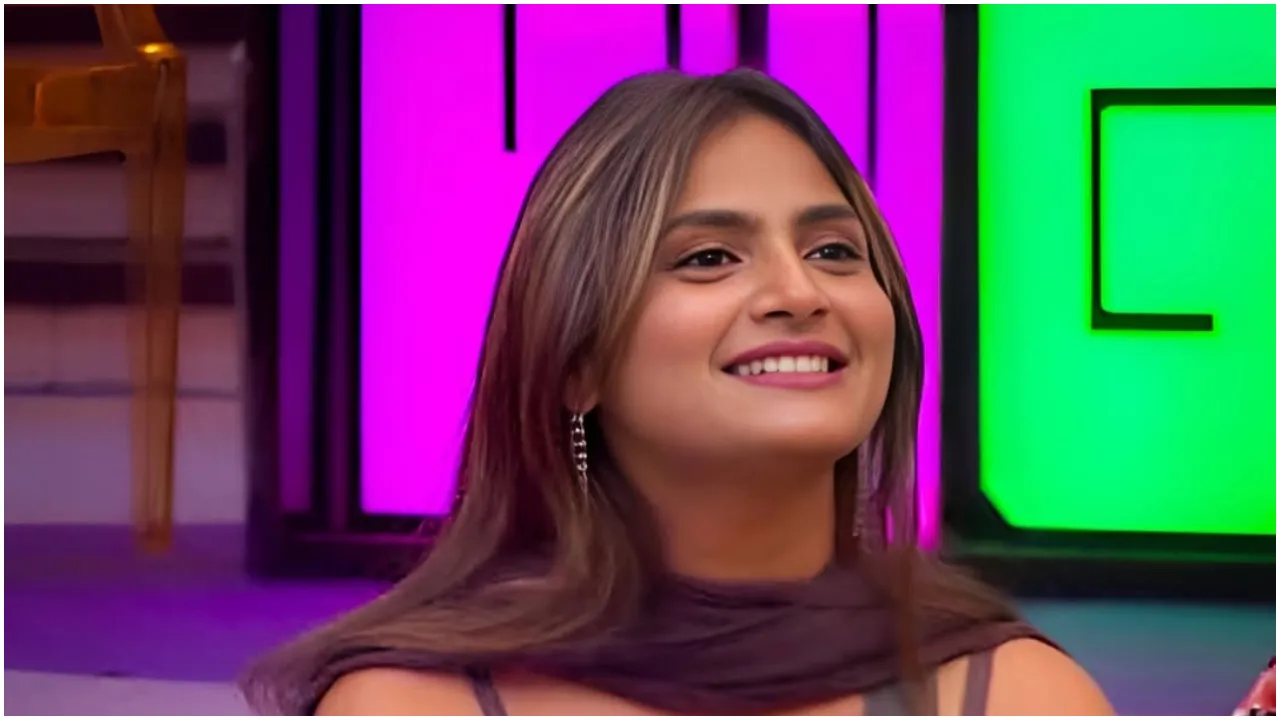 ‌Bigg Boss Kannada 12: ಗಿಲ್ಲಿ ನಟನಿಗೆ ಇನ್‌ಸ್ಟಾಗ್ರಾಮ್‌ನಲ್ಲಿ 1 ಮಿಲಿಯನ್‌ ಫಾಲೋವರ್ಸ್‌! ಮಿಕ್ಕ ಸ್ಪರ್ಧಿಗಳಿಗೆ ಎಷ್ಟಿದ್ದಾರೆ ಬೆಂಬಲಿಗರು? - Image 1