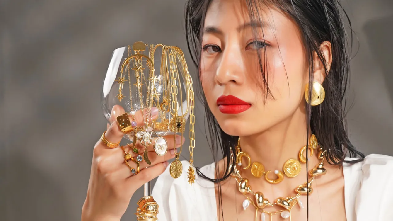 Gold Price Today On 20th February 2026: ಚಿನ್ನದ ಬೆಲೆಯಲ್ಲಿಂದು ಕೊಂಚ ಇಳಿಕೆ; ದರ ಚೆಕ್‌ ಮಾಡಿ