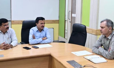 ಆರೋಗ್ಯ ಇಲಾಖೆ ಕಾರ್ಯನಿರ್ವಾಹಕರನ್ನು ಭೇಟಿಯಾದ ಸಿ.ಎಸ್‌. ಷಡಾಕ್ಷರಿ
