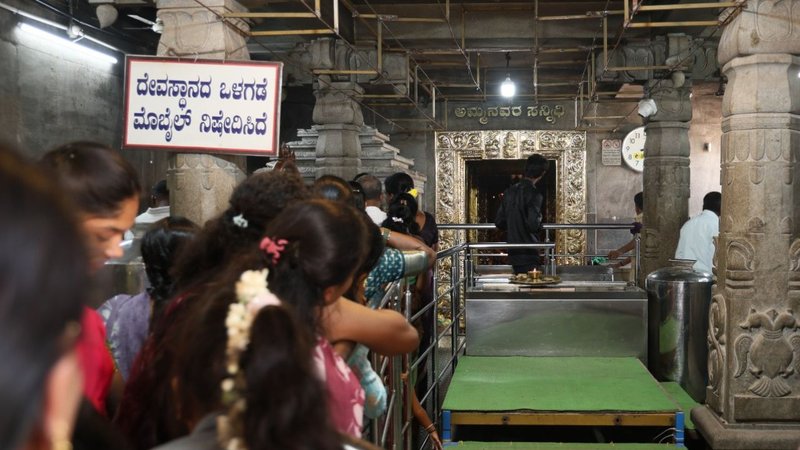Gowdagere temple