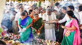 ಚೆನ್ನಮ್ಮ ಸಮಾಧಿ ದರ್ಶನಕ್ಕೆ ಹರಿದುಬಂದ ಜನಸಾಗರ; ಎಚ್‌ಡಿಕೆ ಕೃತಜ್ಞತೆ