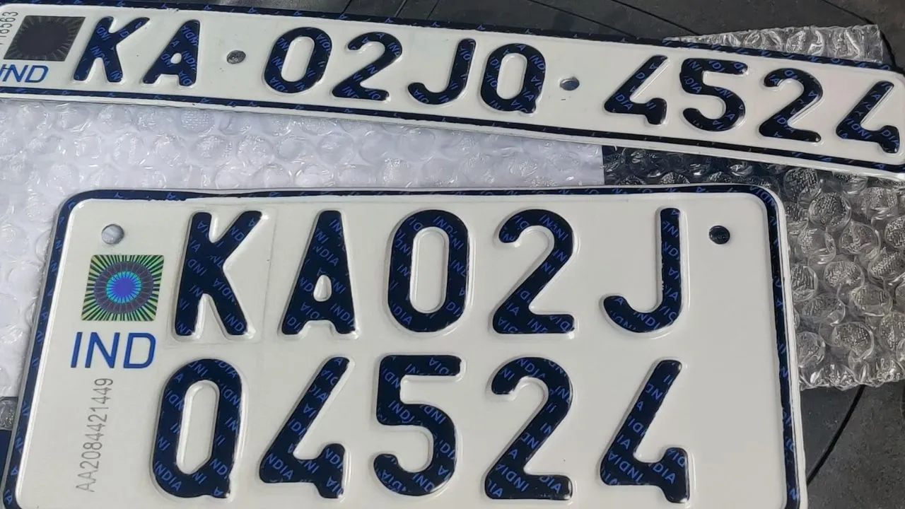 HSRP Number Plate: ಎಚ್‌ಎಸ್‌ಆರ್‌ಪಿ ನಂಬರ್‌ ಪ್ಲೇಟ್‌ ಕಡ್ಡಾಯ ಆದೇಶ ಹಿಂಪಡೆದಿಲ್ಲ: ಸಾರಿಗೆ ಇಲಾಖೆ ಸ್ಪಷ್ಟನೆ