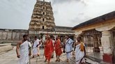 ಶ್ರೀ ಸ್ವರ್ಣವಲ್ಲೀ ಉಭಯ ಶ್ರೀಗಳಿಂದ ಹಂಪಿ ಕ್ಷೇತ್ರ ಭೇಟಿ