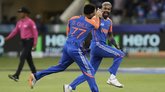 Hardik Pandya: ಮೊದಲ ಎಸೆತದಲ್ಲೇ ವಿಕೆಟ್‌ ಕಿತ್ತು ದಾಖಲೆ ಬರೆದ ಪಾಂಡ್ಯ
