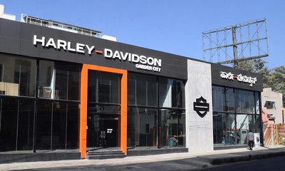 ಕೊಚ್ಚಿ, ಬೆಂಗಳೂರಿನಲ್ಲಿ ಪೂರ್ಣ-ಶ್ರೇಣಿಯ ಡೀಲರ್‌ಶಿಪ್‌ ಪ್ರಾರಂಭ