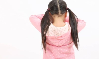 ವಿದ್ಯಾರ್ಥಿಗೆ ಕಪಾಳಮೋಕ್ಷ ಮಾಡಿ ಹಲ್ಲೆ ನಡೆಸಿದ ಶಿಕ್ಷಕ: ವಿಡಿಯೊ ವೈರಲ್!