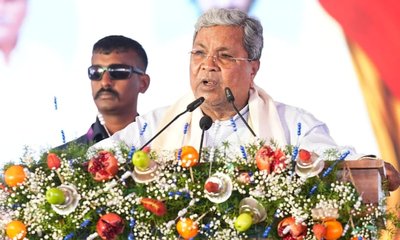 2.20 ಲಕ್ಷ ಕುಟುಂಬಗಳಿಗೆ ಹಕ್ಕು ಪತ್ರ ವಿತರಿಸಿ ದಾಖಲೆ: ಸಿಎಂ