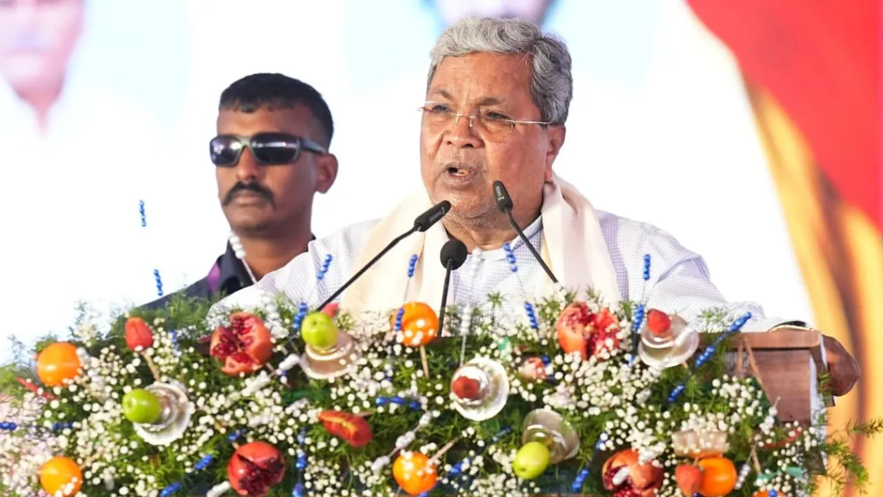 Sadhana Samavesha: ಇಲ್ಲಿವರೆಗೆ 2.20 ಲಕ್ಷ ಕುಟುಂಬಗಳಿಗೆ ಹಕ್ಕು ಪತ್ರ ವಿತರಿಸಿ ದಾಖಲೆ ನಿರ್ಮಿಸಿದ್ದೇವೆ: ಸಿಎಂ