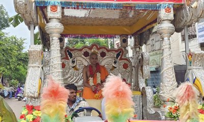 ಶಿರೂರು ಮಠದ ವೇದರ್ಧನತೀರ್ಥ ಶ್ರೀಪಾದರಿಂದ ಪರ್ಯಾಯ ಸಂಚಾರ