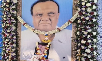 ಅಭಿಮಾನಿಗಳಿಂದ ಅನ್ನದಾನ ಹಾಗೂ ನುಡಿನಮನ ಕಾರ್ಯಕ್ರಮ