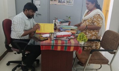 ವಿದ್ಯಾರ್ಥಿನಿಲಯಕ್ಕೆ ದಿಢೀರ್ ಭೇಟಿ: ಊಟ, ಸ್ವಚ್ಛತೆ ಪರಿಶೀಲನೆ