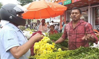 ಬರದ ನಡುವೆಯೂ ಲಕ್ಷ್ಮೀ ಕೃಪೆಯ ನಿರೀಕ್ಷೆ