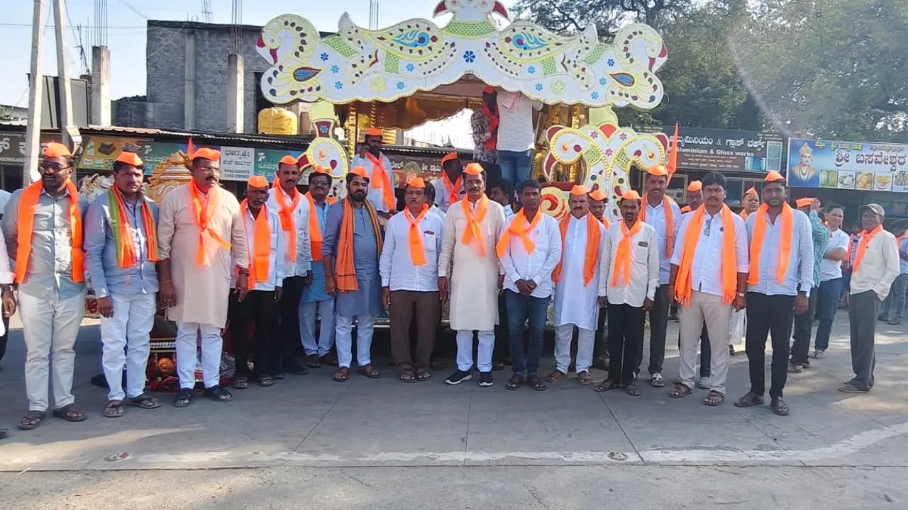 Indi News: ಇಂಡಿಯಲ್ಲಿ ವಿರಾಟ ಹಿಂದು ಶೋಭಾಯಾತ್ರೆ