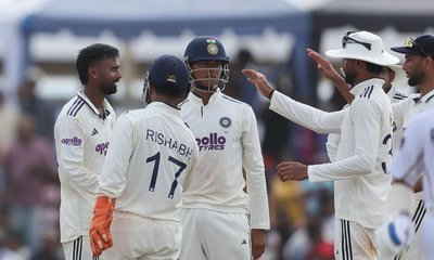 ಶ್ರೀಲಂಕಾ 284ಕ್ಕೆ ಆಲ್‌ಔಟ್‌, ಭಾರತ ತಂಡಕ್ಕೆ ಮುನ್ನಡೆ!
