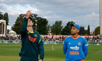 ಮೊದಲನೇ ಟಿ20ಐನಲ್ಲಿ ಟಾಸ್‌ ಗೆದ್ದು ಬೌಲಿಂಗ್‌ ಆಯ್ದುಕೊಂಡ ಆಸ್ಟ್ರೇಲಿಯಾ!