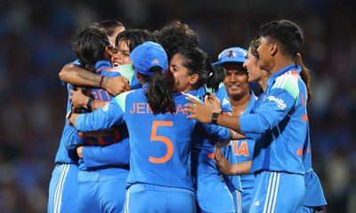 ದಕ್ಷಿಣ ಆಫ್ರಿಕಾವನ್ನು ಮಣಿಸಿ ಚೊಚ್ಚಲ ವಿಶ್ವಕಪ್‌ ಗೆದ್ದ ಭಾರತ ವನಿತೆಯರು!