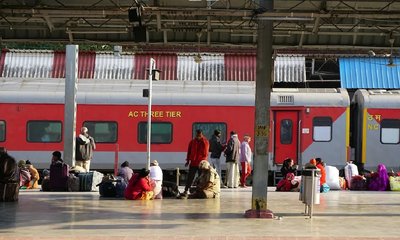 ಪಾಕ್‌, ಶ್ರೀಲಂಕಾಗಿಂತಲೂ ಅಗ್ಗ ಭಾರತೀಯ ರೈಲ್ವೆ ಪ್ರಯಾಣ