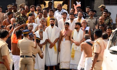 ಪದ್ಮನಾಭಸ್ವಾಮಿ ದೇವರ ದರ್ಶನ ಪಡೆದ ಟೀಮ್‌ ಇಂಡಿಯಾ ಆಟಗಾರರು