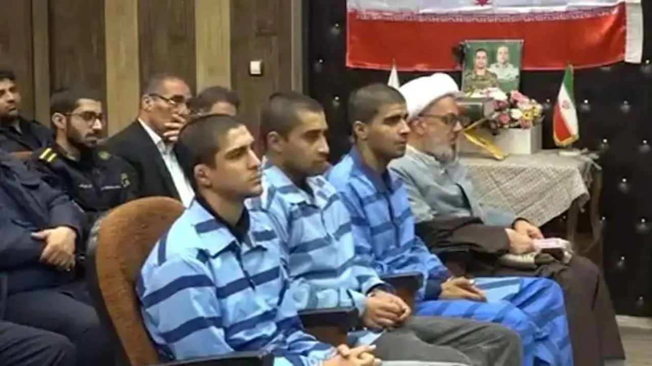 ಭೀಕರ ಯುದ್ಧದ ನಡುವೆಯೇ 19 ವರ್ಷದ ಕುಸ್ತಿಪಟು ಸೇರಿ ಇಬ್ಬರನ್ನು ಸಾರ್ವಜನಿಕವಾಗಿ ಗಲ್ಲಿಗೇರಿಸಿದ ಇರಾನ್!