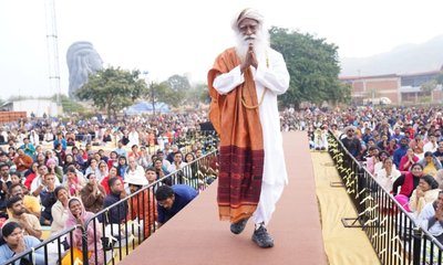 ಸದ್ಗುರುಗಳೊಂದಿಗೆ ಇನ್ನರ್ ಇಂಜಿನಿಯರಿಂಗ್ ಸತ್ಸಂಗ; 10,000 ಜನ ಭಾಗಿ