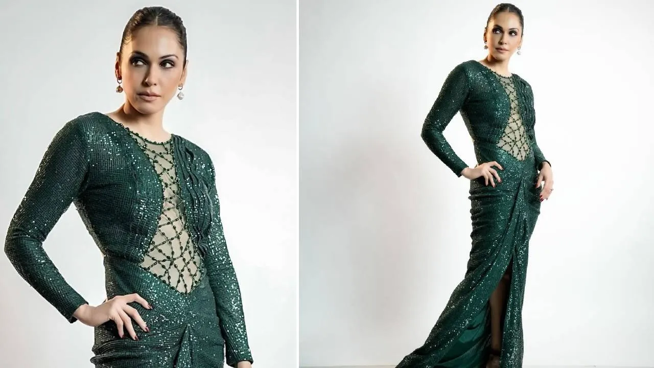 Star Fashion 2026: ಎಮರಾಲ್ಡ್ ಸಿಕ್ವಿನ್ಸ್ ಗೌನ್‌ನಲ್ಲಿ ಗ್ಲಾಮರಸ್‌ ಆಗಿ ಕಂಡ ಇಶಾ ಕೊಪ್ಪಿಕರ್‌ - Image 1