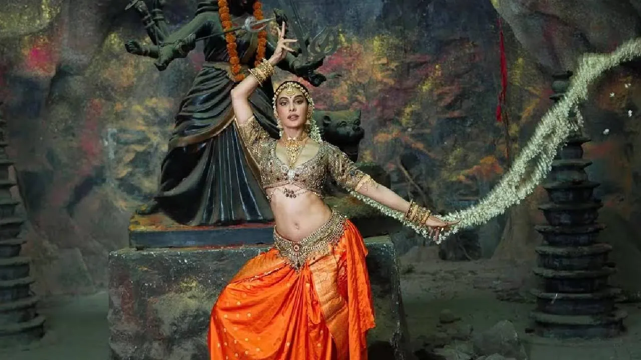 Jacqueline Fernandez: 'ದಮ್ ದಮ್’ ಮ್ಯೂಸಿಕ್ ವಿಡಿಯೊದಲ್ಲಿ ಜಾಕ್ವೆಲಿನ್‌ ಫರ್ನಾಂಡೀಸ್‌ ಮಸ್ತ್  ಡ್ಯಾನ್ಸ್ - Image 1
