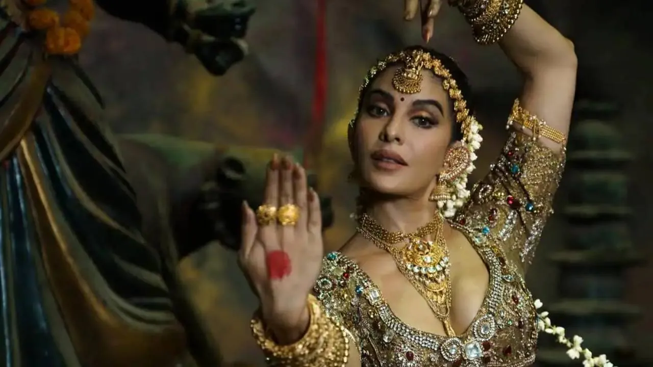 Jacqueline Fernandez: 'ದಮ್ ದಮ್’ ಮ್ಯೂಸಿಕ್ ವಿಡಿಯೊದಲ್ಲಿ ಜಾಕ್ವೆಲಿನ್‌ ಫರ್ನಾಂಡೀಸ್‌ ಮಸ್ತ್  ಡ್ಯಾನ್ಸ್ - Image 4