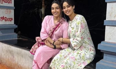 ತಿರುಪತಿಯಲ್ಲಿ ಬರಿಗಾಲಲ್ಲಿ 3550 ಮೆಟ್ಟಿಲು ಹತ್ತಿದ ಜಾನ್ವಿ ಕಪೂರ್!