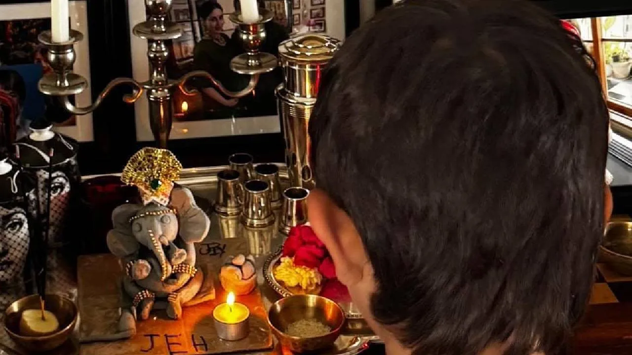 Ganesh Chathurthi 2025: ಬಾಲಿವುಡ್ ತಾರೆಯರ ಗಣೇಶ ಹಬ್ಬದ ಸಂಭ್ರಮ ಹೇಗಿತ್ತು? ಇಲ್ಲಿದೆ ಫೋಟೊ - Image 2