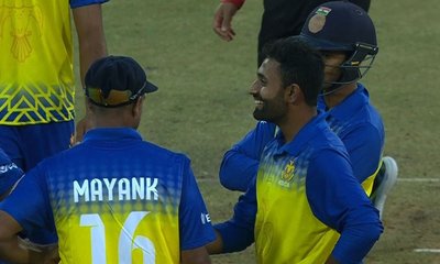 ವಿಜಯ ಹಝಾರೆ ಟ್ರೋಫಿ ಟೂರ್ನಿಯಲ್ಲಿ ಕರ್ನಾಟಕಕ್ಕೆ ಹ್ಯಾಟ್ರಿಕ್‌ ಜಯ!