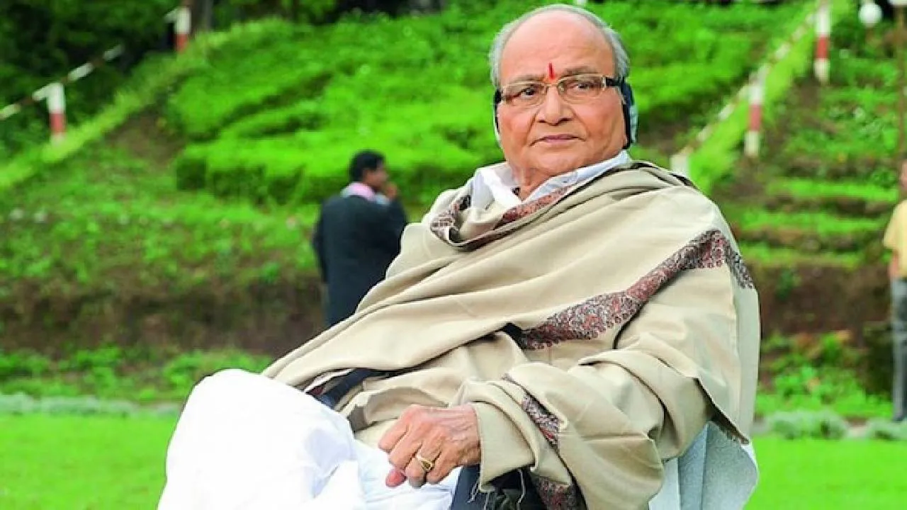 Dadasaheb Phalke Award: ಡಾ. ರಾಜ್‌ಕುಮಾರ್‌, ರಜನಿಕಾಂತ್‌...: ಪ್ರತಿಷ್ಠಿತ ದಾದಾಸಾಹೇಬ್‌ ಫಾಲ್ಕೆ ಪ್ರಶಸ್ತಿ ಪಡೆದ ದಕ್ಷಿಣ ಭಾರತದ ಪ್ರತಿಭೆಗಳಿವರು - Image 10