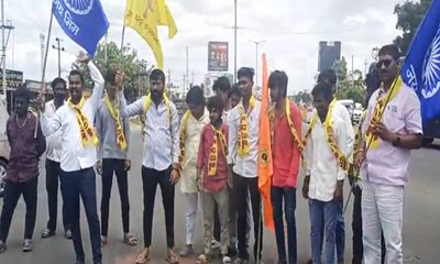 ಮಾಜಿ ಸಿಎಂ ಸಿದ್ದರಾಮಯ್ಯ ಮೂರ್ತಿ ತೆರವು ಖಂಡಿಸಿ ಕಲಬುರಗಿಯಲ್ಲಿ ಪ್ರತಿಭಟನೆ