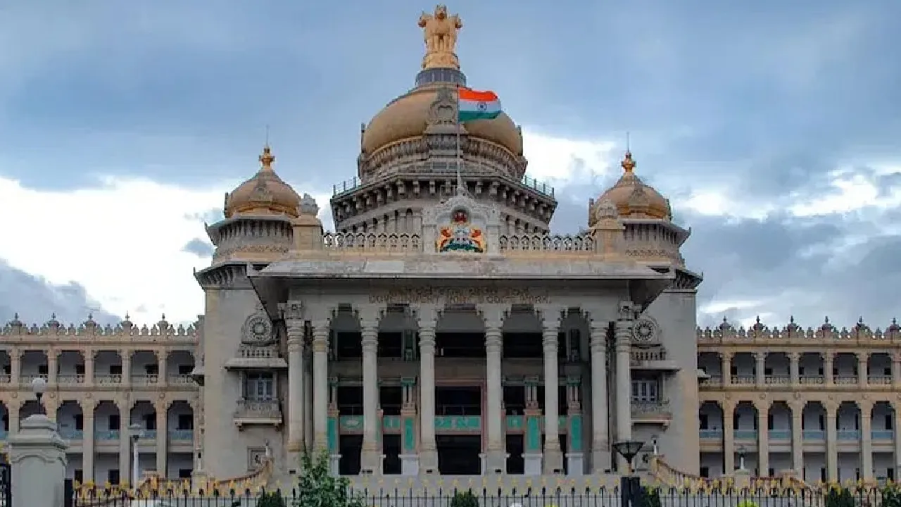 ರಾಜ್ಯದ ಜನತೆಗೆ ಮತ್ತೆ ಬೆಲೆ ಏರಿಕೆ ಬರೆ; ನಾಳೆಯಿಂದ ವಿದ್ಯುತ್‌, ನೀರು ಎಲ್ಲವೂ ದುಬಾರಿ