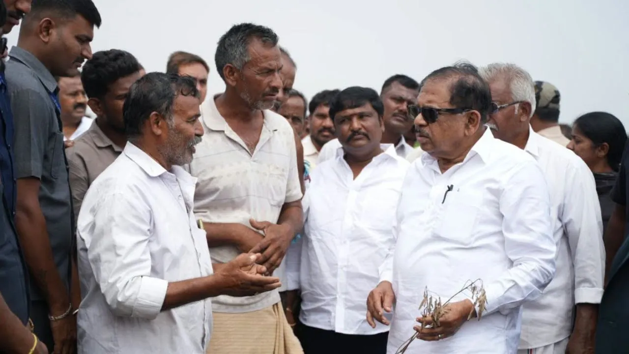 Karnataka drought: ಬರ ಹಿನ್ನೆಲೆ ರೈತರ ಸಾಲ ವಸೂಲಿ ಮುಂದೂಡಿಕೆ; ಬ್ಯಾಂಕ್‌ ನೋಟಿಸ್‌ಗೆ ಆತಂಕಪಡಬೇಕಿಲ್ಲ ಎಂದ ಡಿಸಿಎಂ