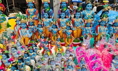 ಎಲ್ಲೆಡೆ ಶುರುವಾಯ್ತು ಕೃಷ್ಣ ಜನ್ಮಾಷ್ಟಮಿ ಹಬ್ಬದ ಶಾಪಿಂಗ್