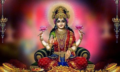 ಲಕ್ಷ್ಮೀಯನ್ನ ಹೀಗೆ ಪೂಜಿಸಿದ್ರೆ ಹಣಕ್ಕೆ ಸಂಬಂಧಿಸಿದ ಸಮಸ್ಯೆ ದೂರಾಗುವುದು